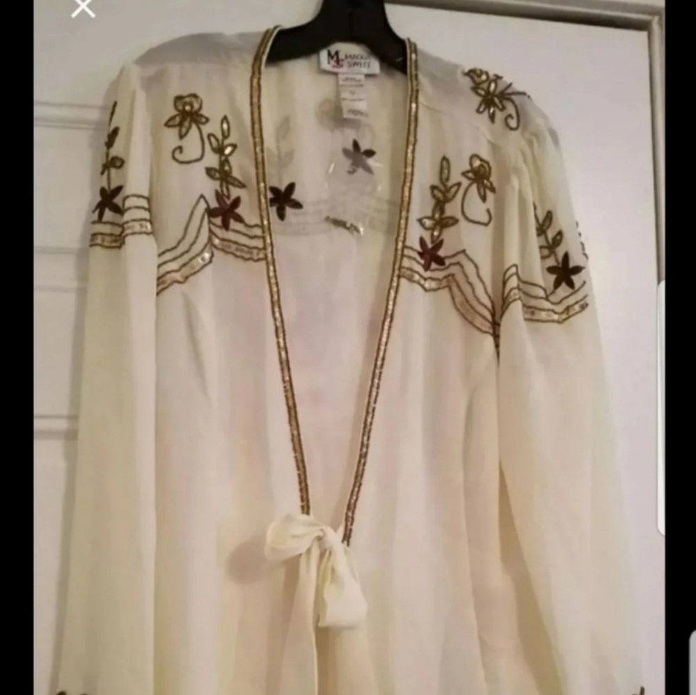 Cream Gold Top